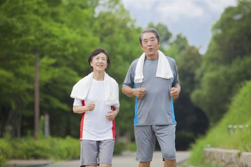 跑步能够促进心肺功能和新陈代谢