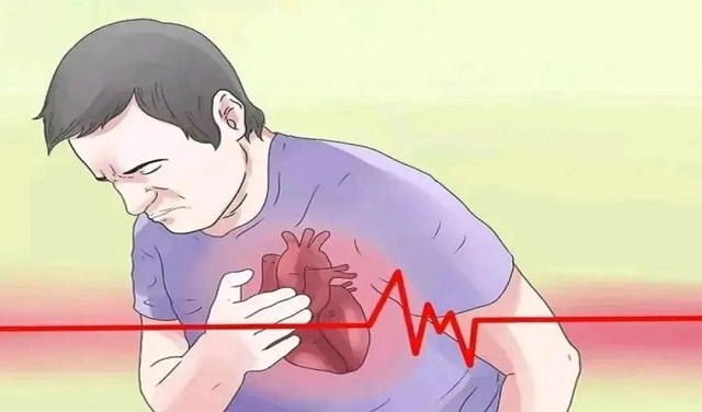 心脏疾病突发时，都可能有腹痛